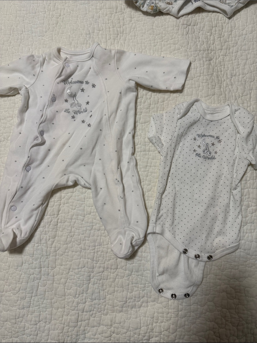 Little Me Kids One-Piece Set in White - nb